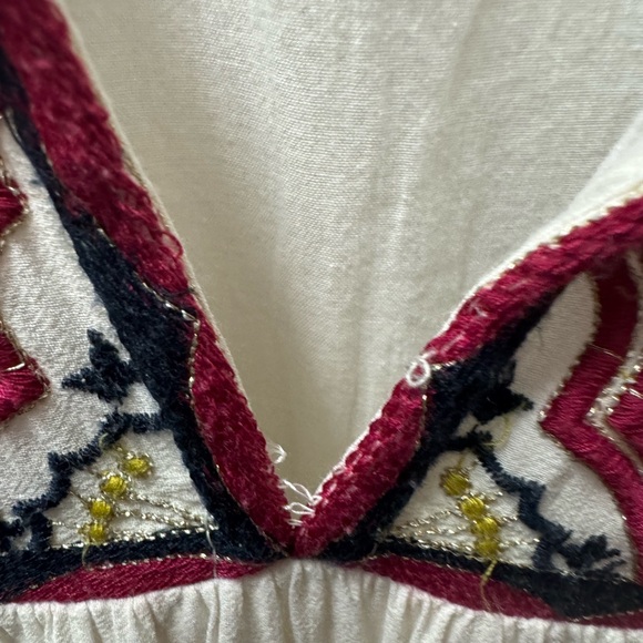 Free People Bohemian White and Red Embroidered Dress - loose threads - Picture 2 of 6